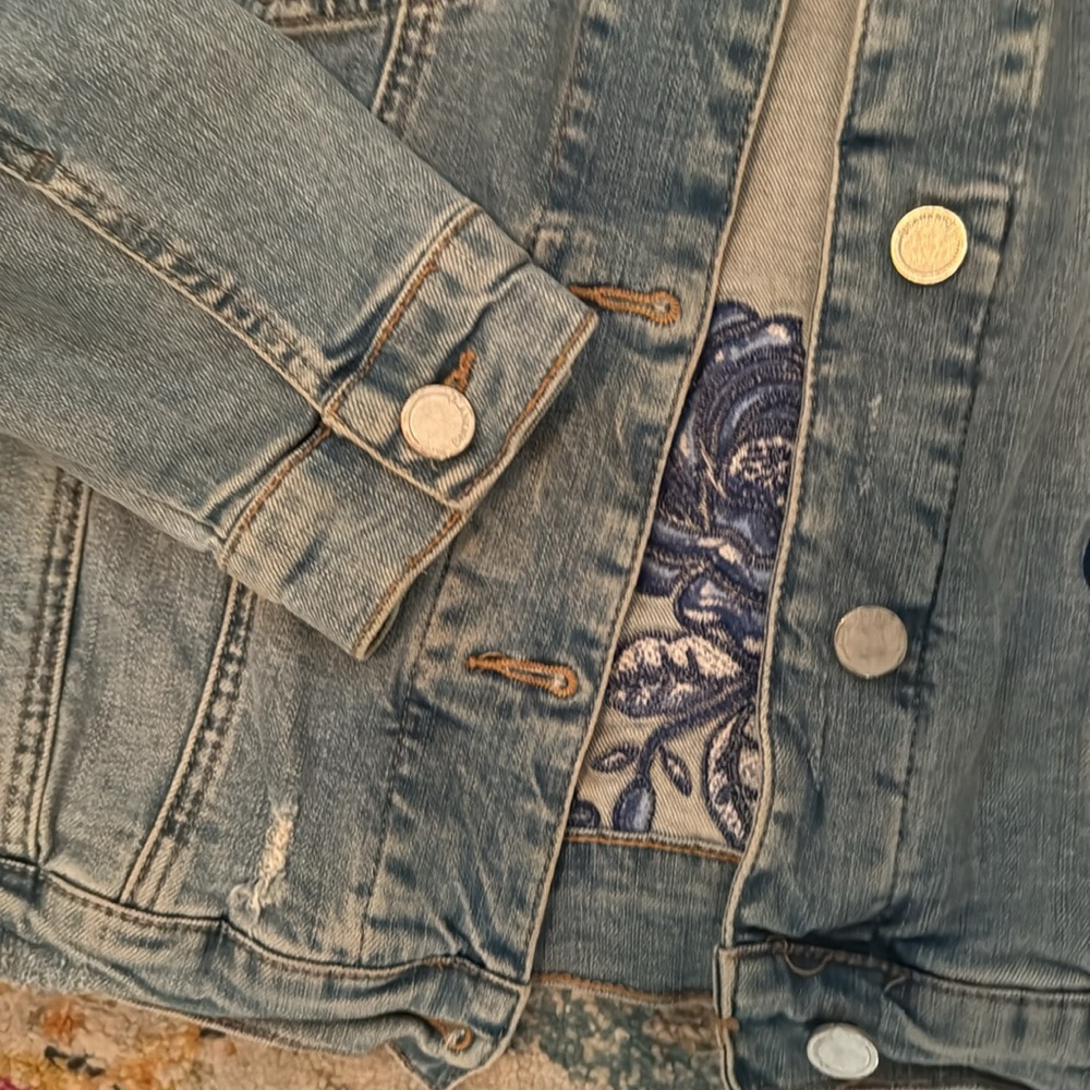 BlankNYC denim jacket - Picture 5 of 7